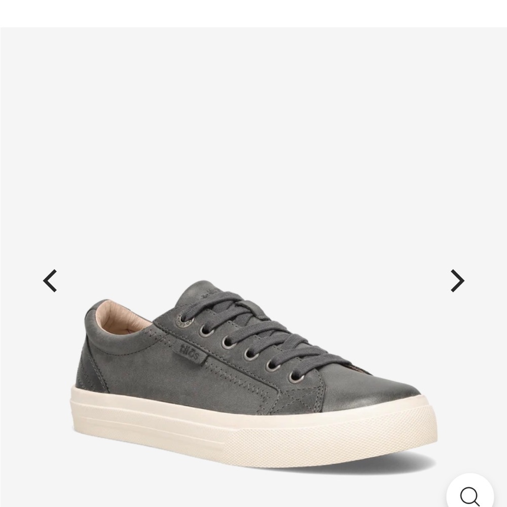Taos Leather Sneakers in Steel